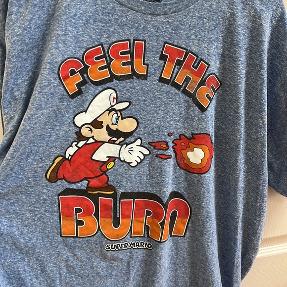 Super Mario Feel The Burn 2XL - Picture 2 of 4
